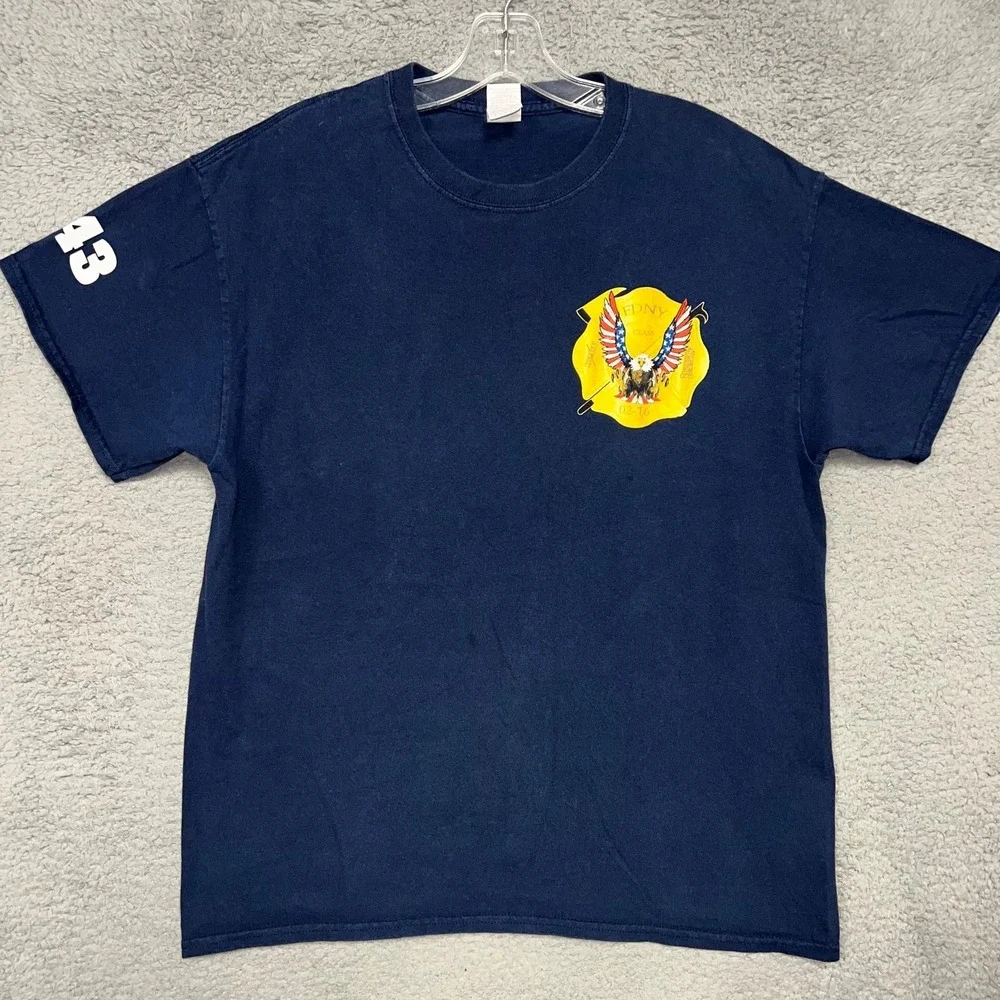 FDNY T Shirt Men's Size L Blue Fire Department Flag Gold Shield Eagle 2-Side Tee